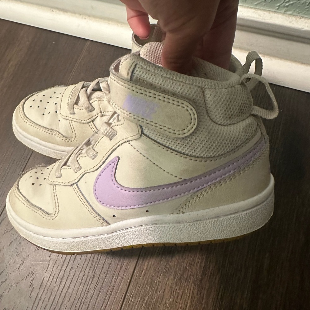 High-Top Sneakers with Purple Swoosh